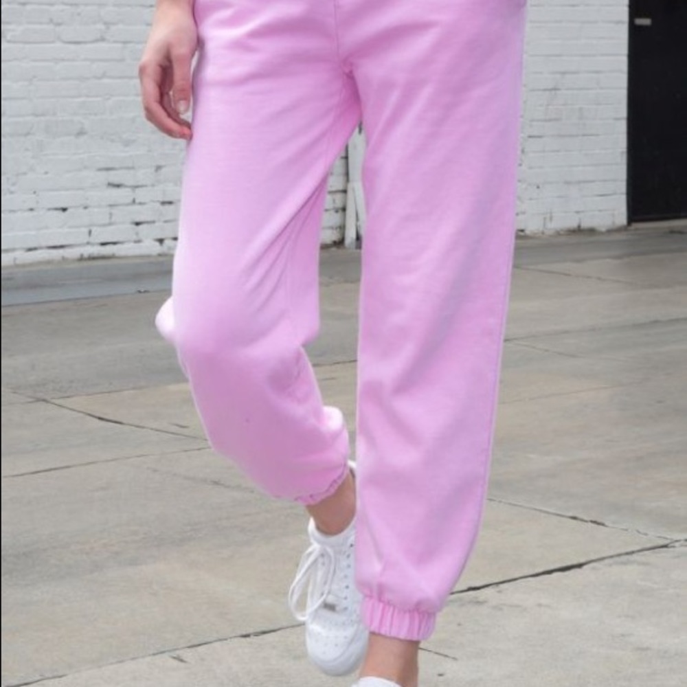 Brandy Melville Bubblegum Pink Rosa Sweatpants